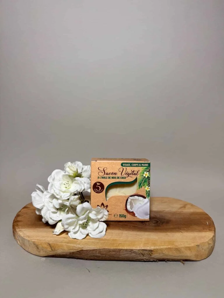 Savon Artisanal à la Noix de Coco - Saponification à Froid - 150 gr